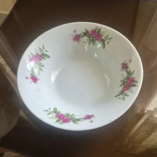 کاسه گلسرخی