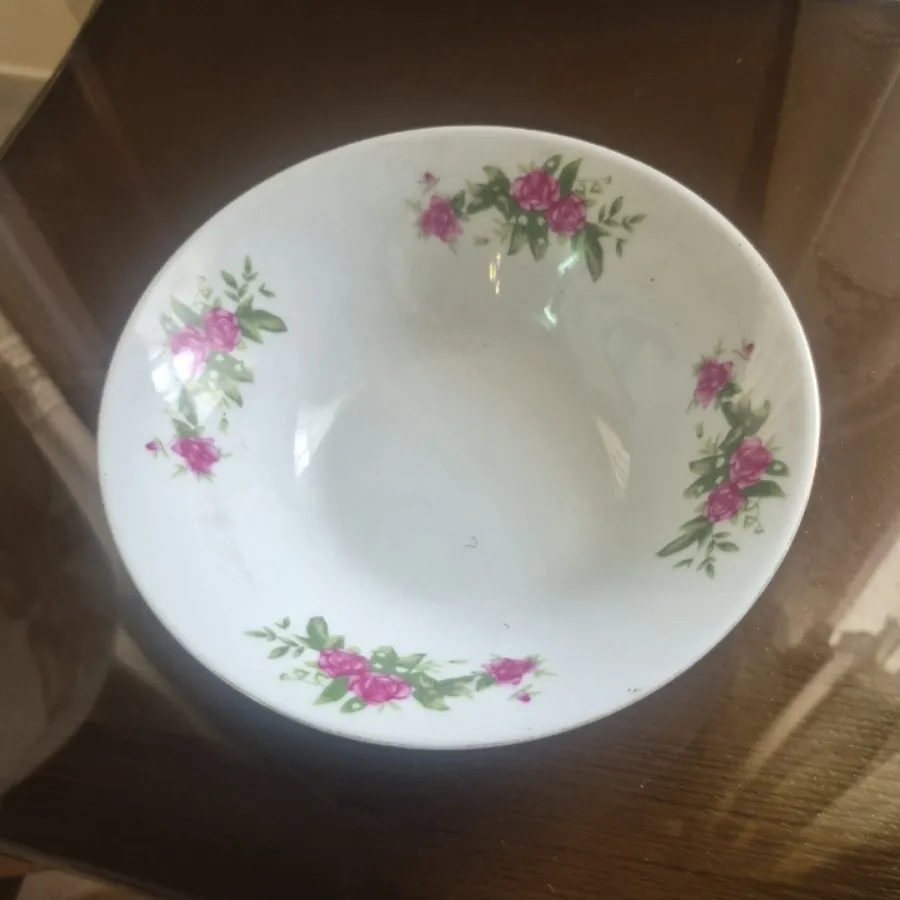 کاسه گلسرخی