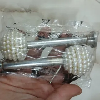 گلمیخ مرواریدی