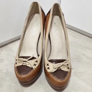 کفش پاشنه بلند