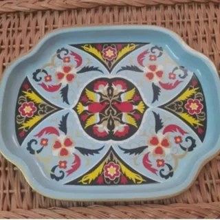 سینی فلزی