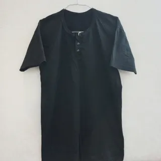 تیشرت مشکی