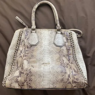 کیف Guess