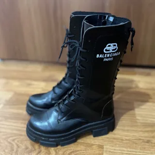 بوت بلند مشکی بند دار