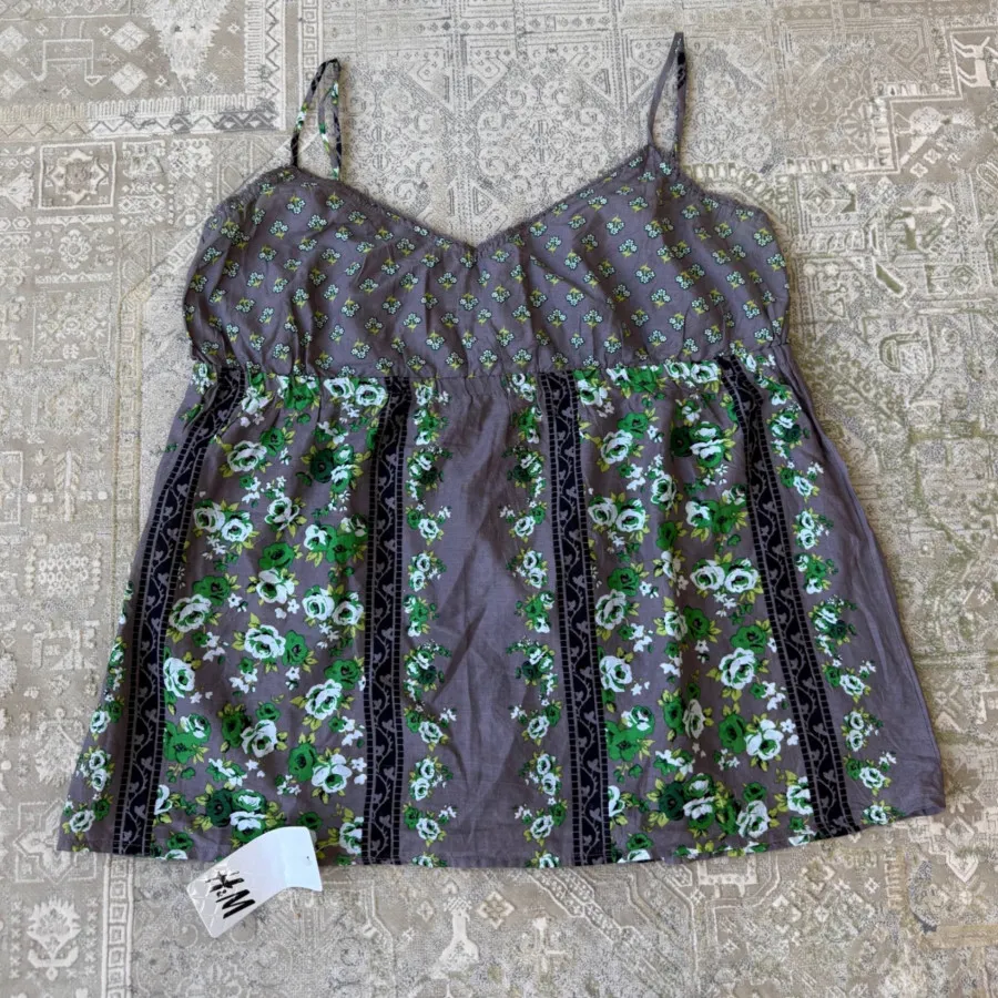 تاپ DELIAS