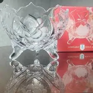 شکلات خوری سوگا ژاپن رزیخ