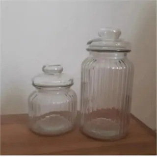 بانکه شیشه ای
