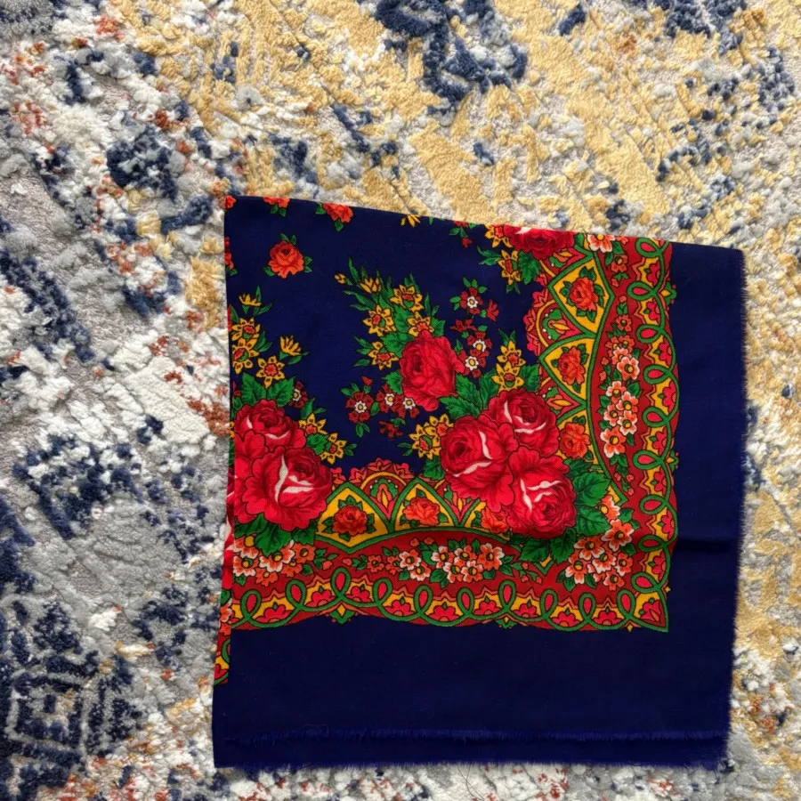 روسری پشمی یلدا