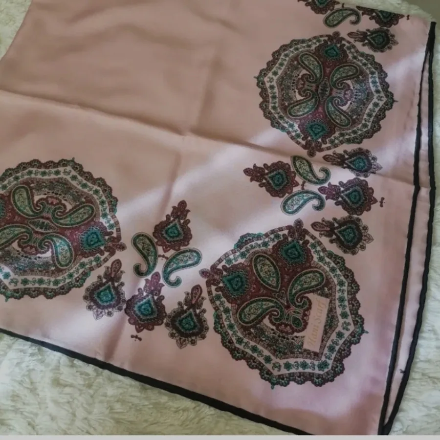 روسری ابریشم