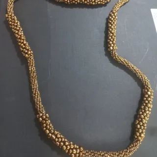 گردن بند سنگ منجوق طلایی