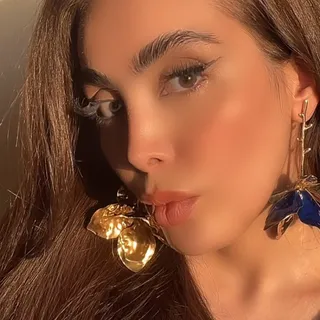 گوشواره لاله واژگون