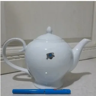 قوری سفید