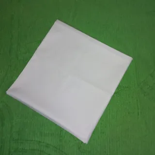 پارچه ترگال سفید قدیمی