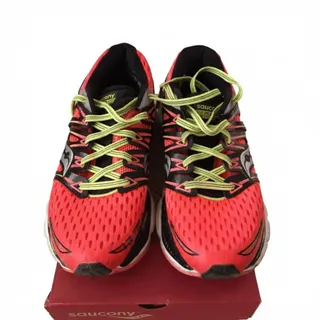 کفش اسپرت saucony