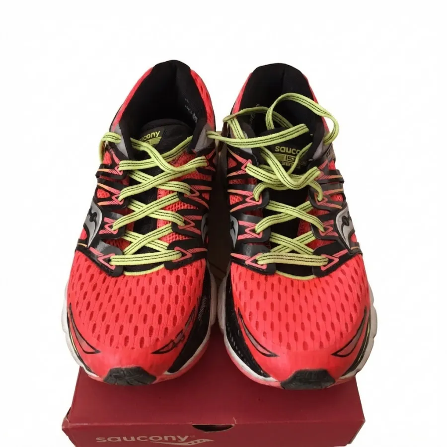 کفش اسپرت saucony