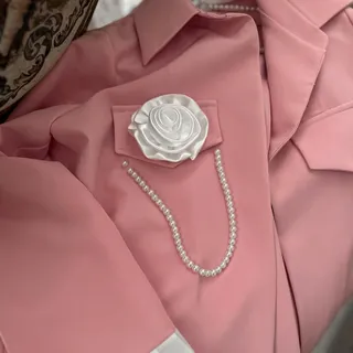 کت صورتی مرواریدی