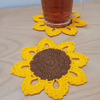 زیر لیوانی آفتابگردان