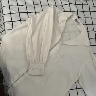 شومیز سفید