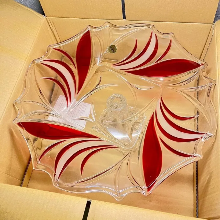 میوه خوری پایه دار سوگا