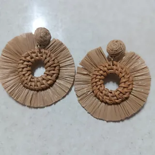 گوشوار حصیری
