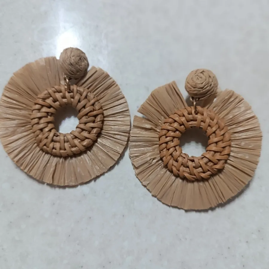 گوشوار حصیری
