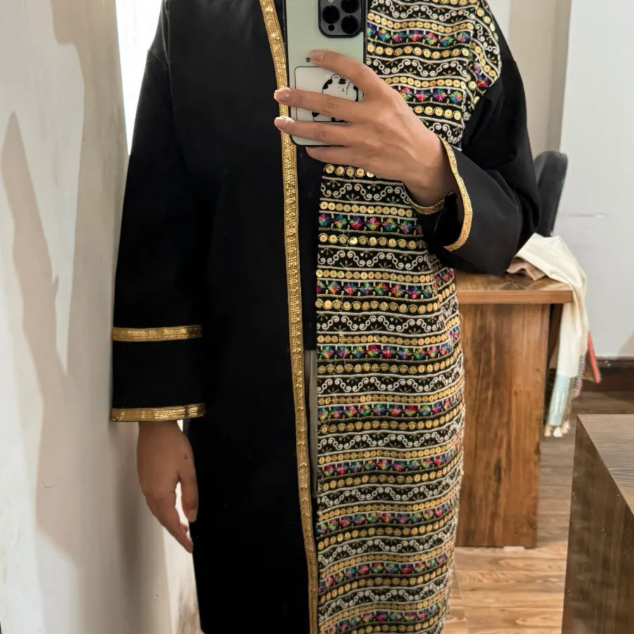 مانتو مشکی سوزن دوزی شده