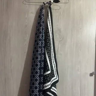 روسری ابریشم توییل