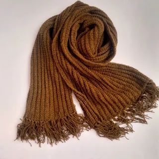 شال گردن قهوه ای