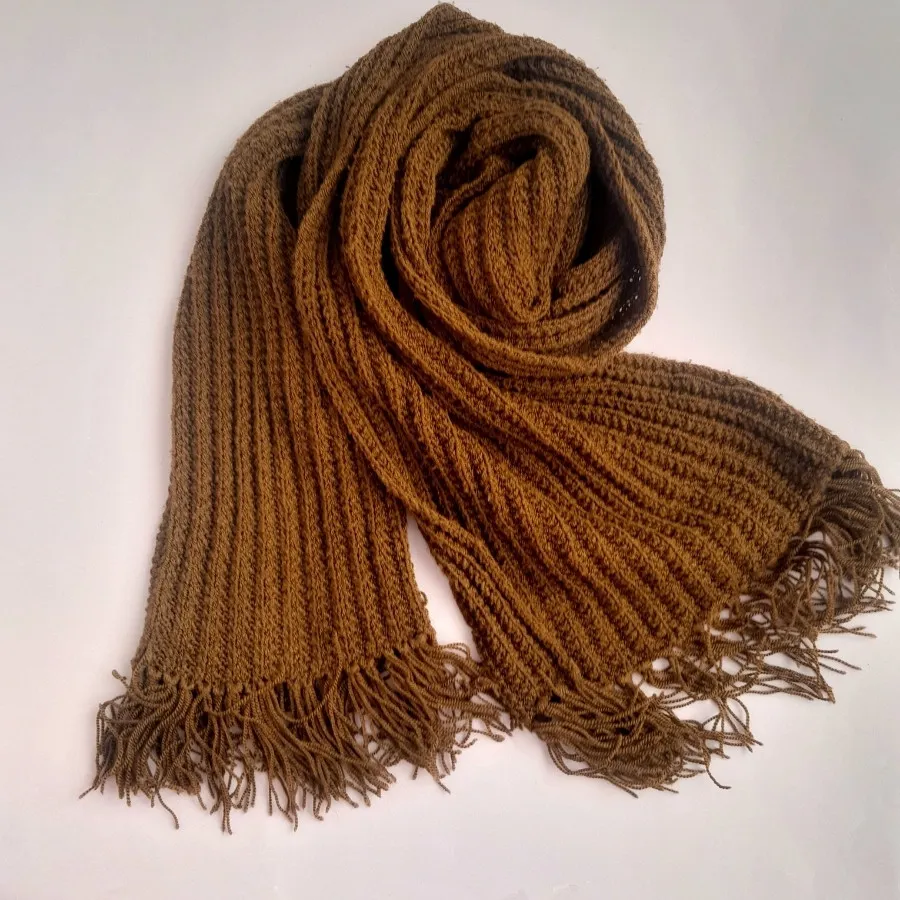 شال گردن قهوه ای