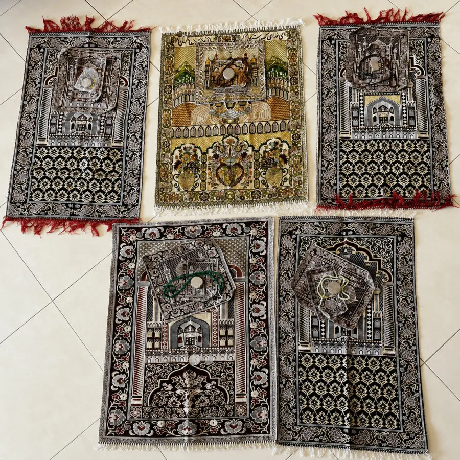 5عدد سجاده هر عدد300