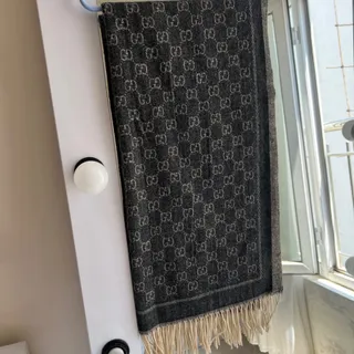 شال ترند موهر گوچی