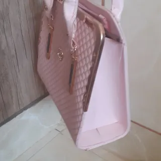 کاملا نونو