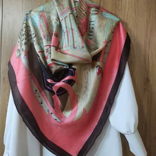 روسری دور دست دوز