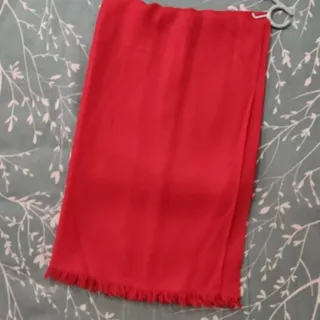 شال قرمز