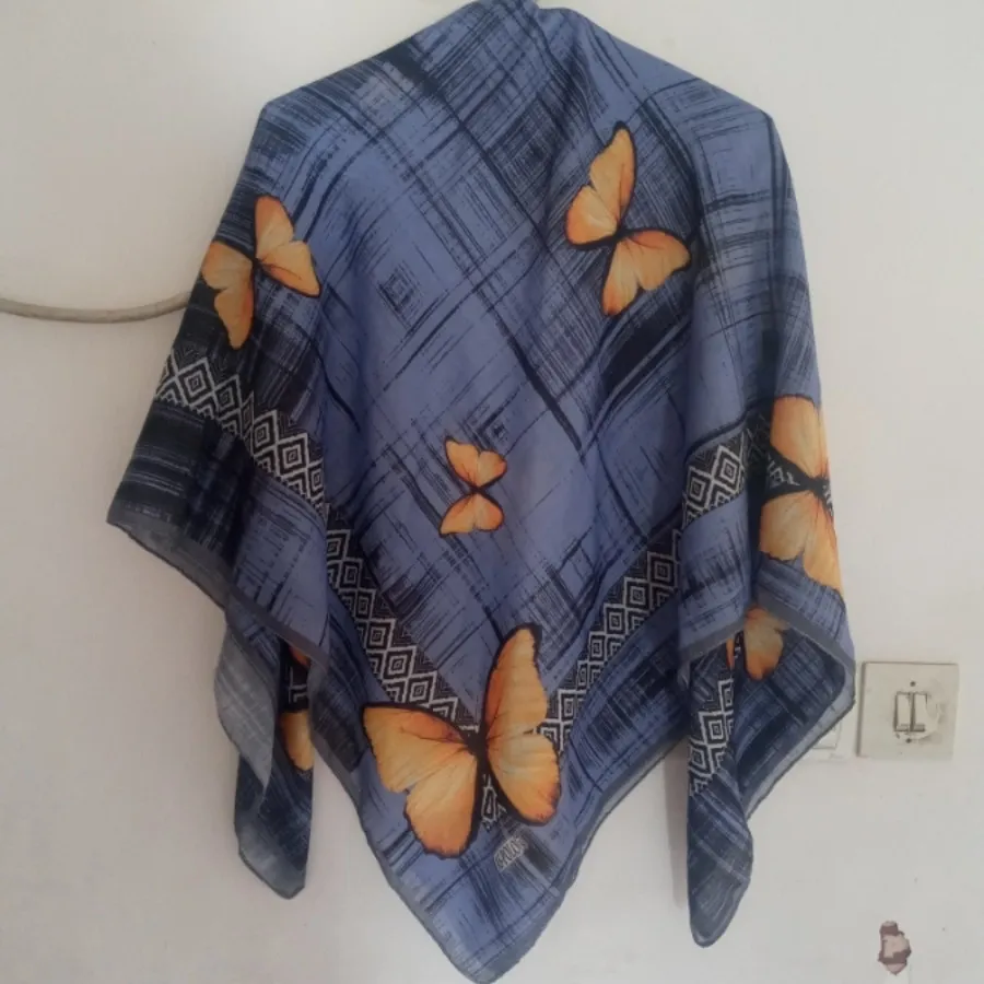 روسری طرح دار
