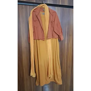 لباس سنتی رنگ نارنجی