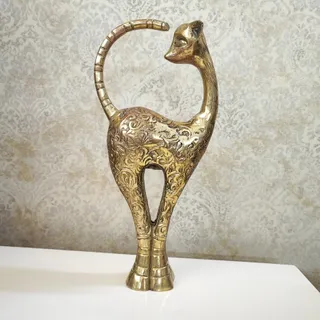مجسمه برنجی بزرگ و سنگین