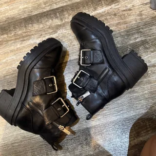 نیم بوت Stradivarius