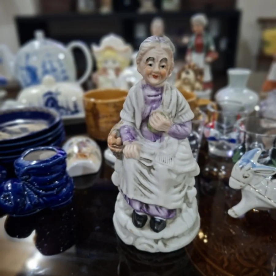 مجسمه بیسکوییتی