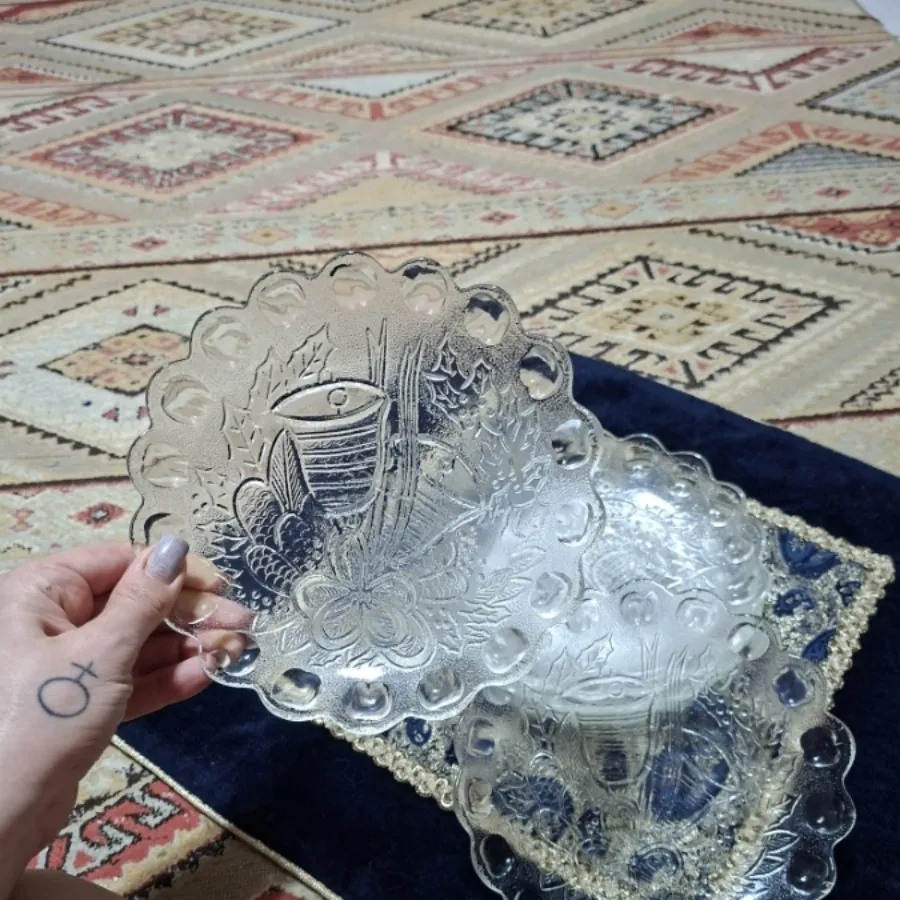 یک دست پیش دستی بلوری
