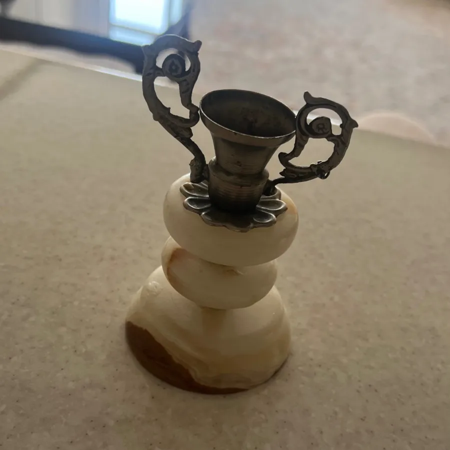 شمعدان سنگی