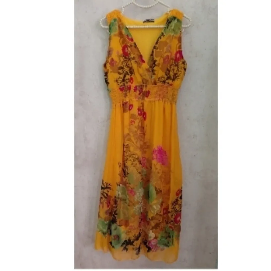 ساحلی حریر خوش رنگ و خنک