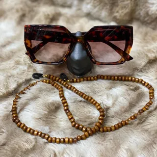 Polarized optic