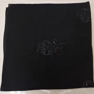 روسری مشکی کار شده