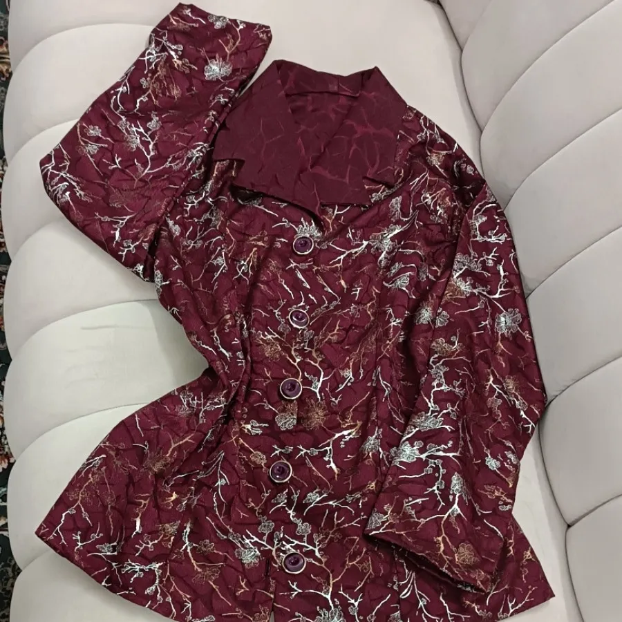 کت جذاب زرشکی زنانه