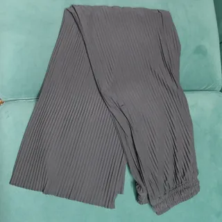 شلوار پلیسه