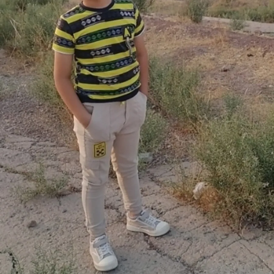 ست شلوار و تیشرت بچگانه