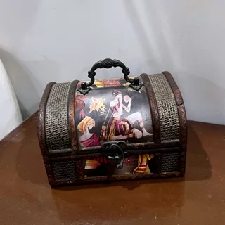 صندوق چوبی قدیمی