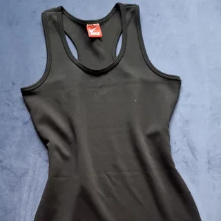 تاپ مشکی ساده