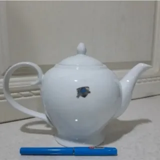 قوری سفید